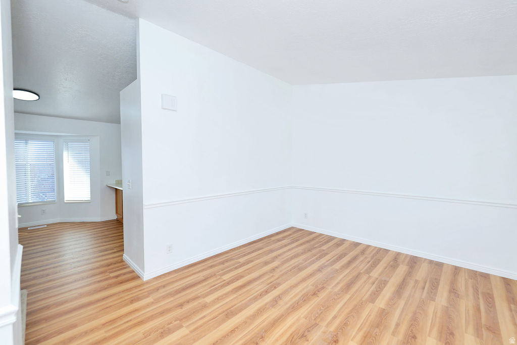 7165 S CALLIE DR West Jordan, UT 84084