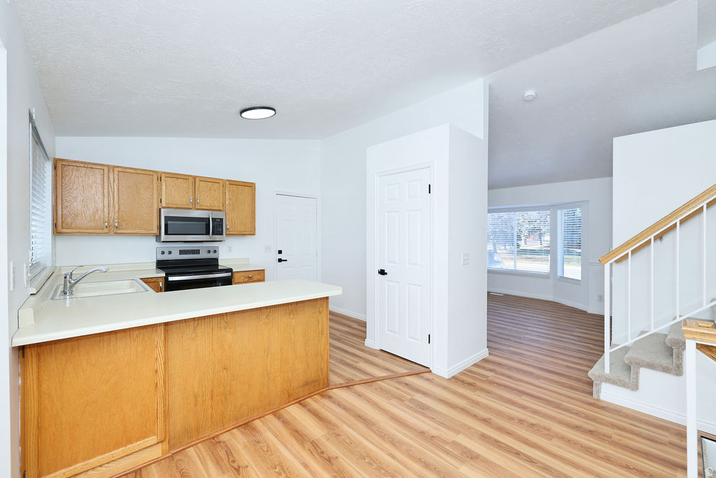 7165 S CALLIE DR West Jordan, UT 84084