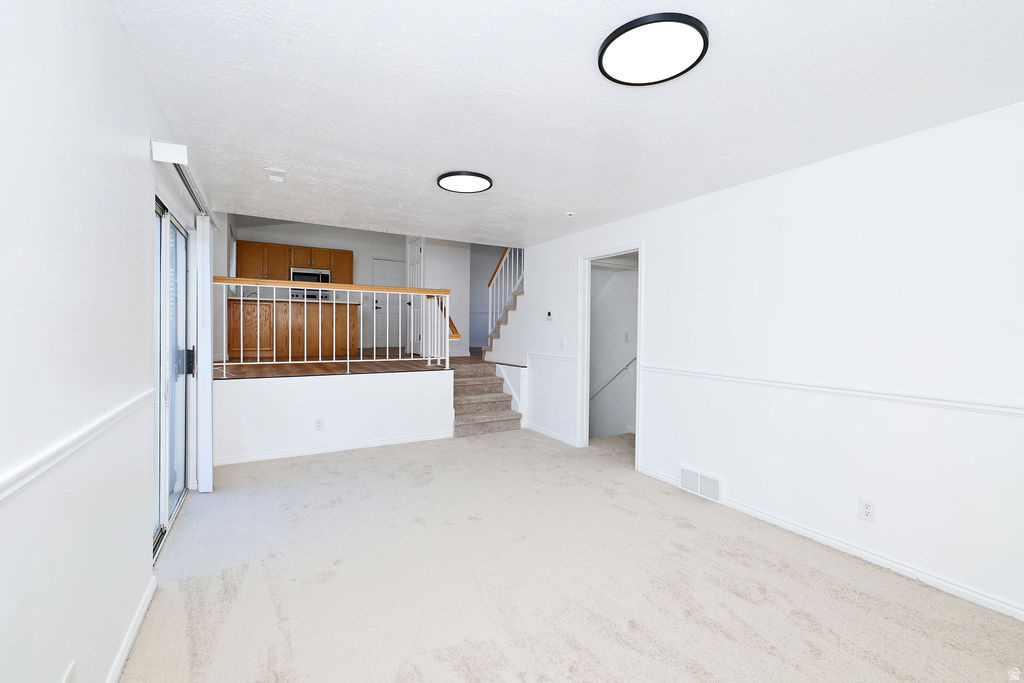 7165 S CALLIE DR West Jordan, UT 84084