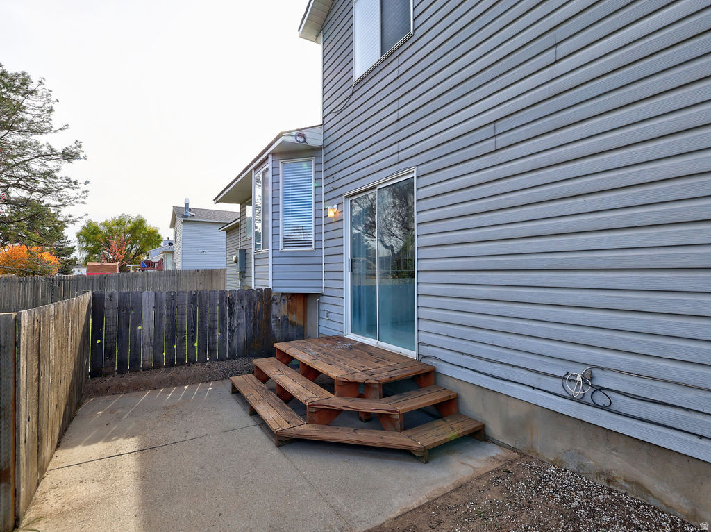 7165 S CALLIE DR West Jordan, UT 84084