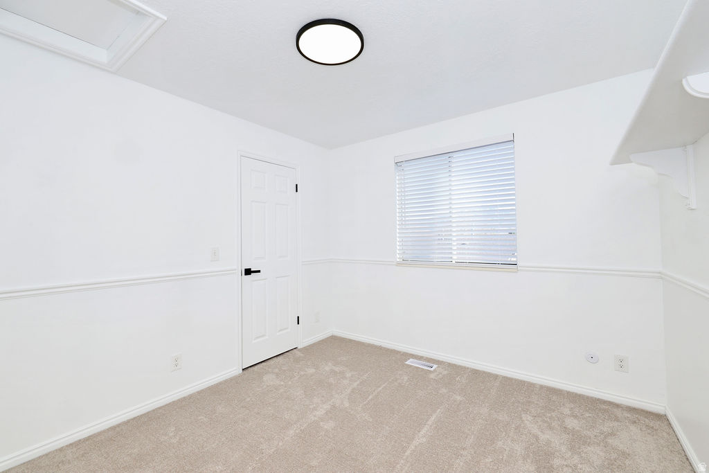 7165 S CALLIE DR West Jordan, UT 84084