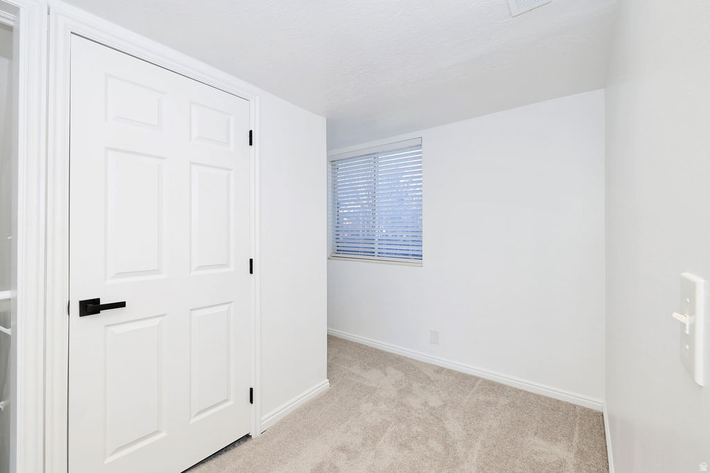 7165 S CALLIE DR West Jordan, UT 84084