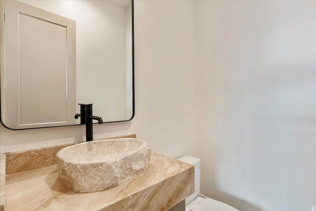 1618 E CENTER POINTE DR Lehi, UT 84043