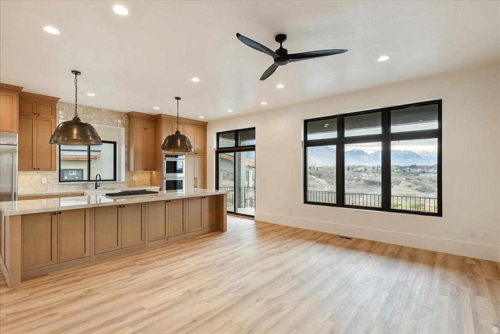 1618 E CENTER POINTE DR Lehi, UT 84043