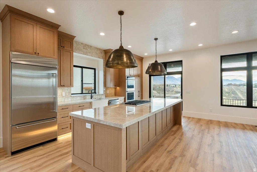 1618 E CENTER POINTE DR Lehi, UT 84043