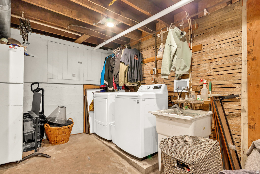 1888 S 800 E Salt Lake City, UT 84105