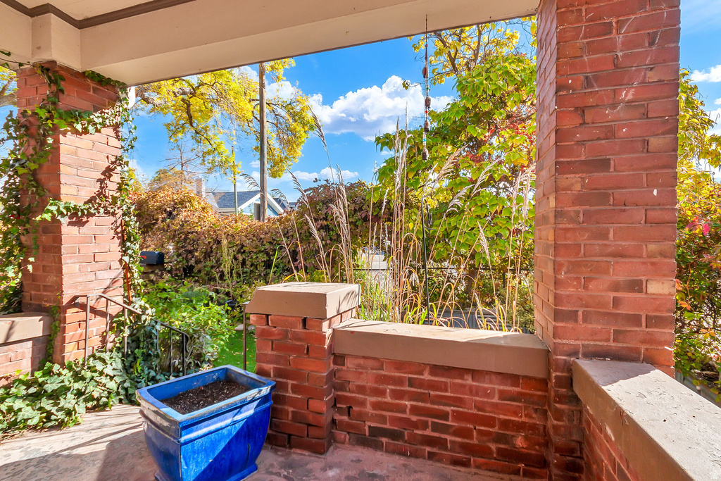 1888 S 800 E Salt Lake City, UT 84105