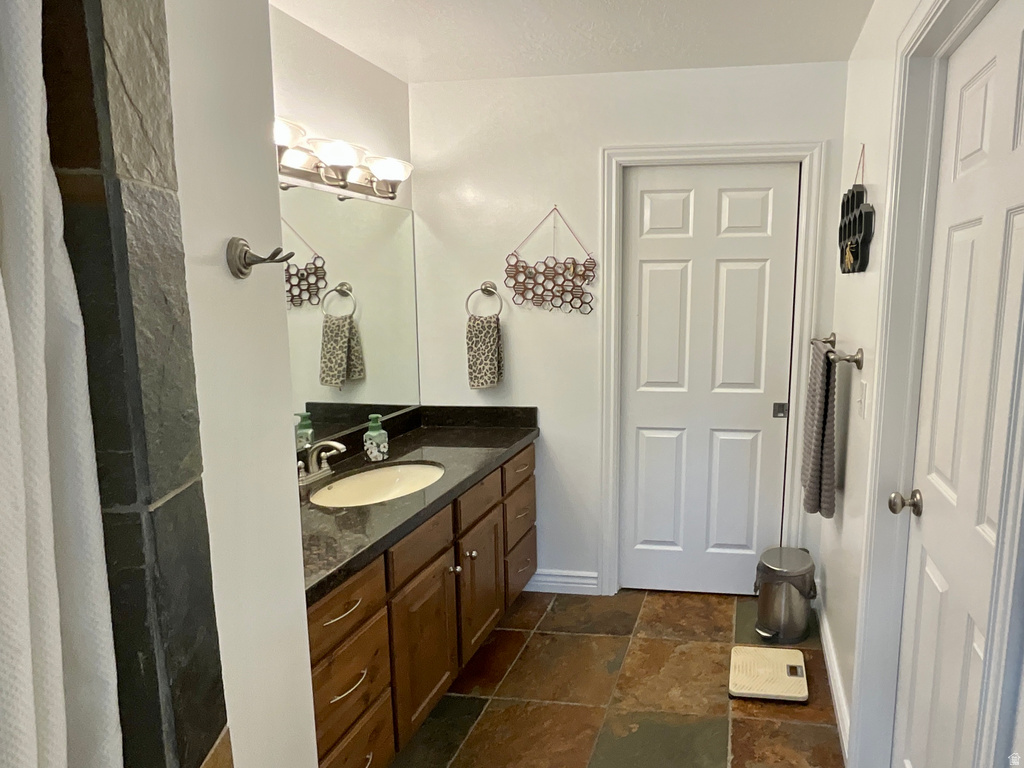 147 W 925 N Centerville, UT 84014