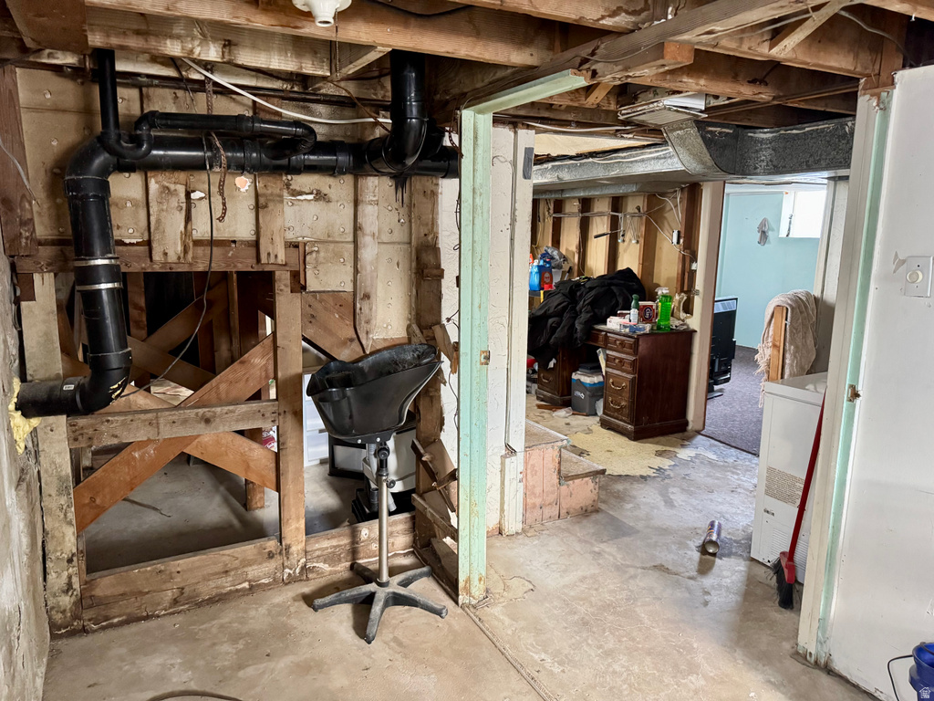 3580 S 6400 W West Valley City, UT 84128