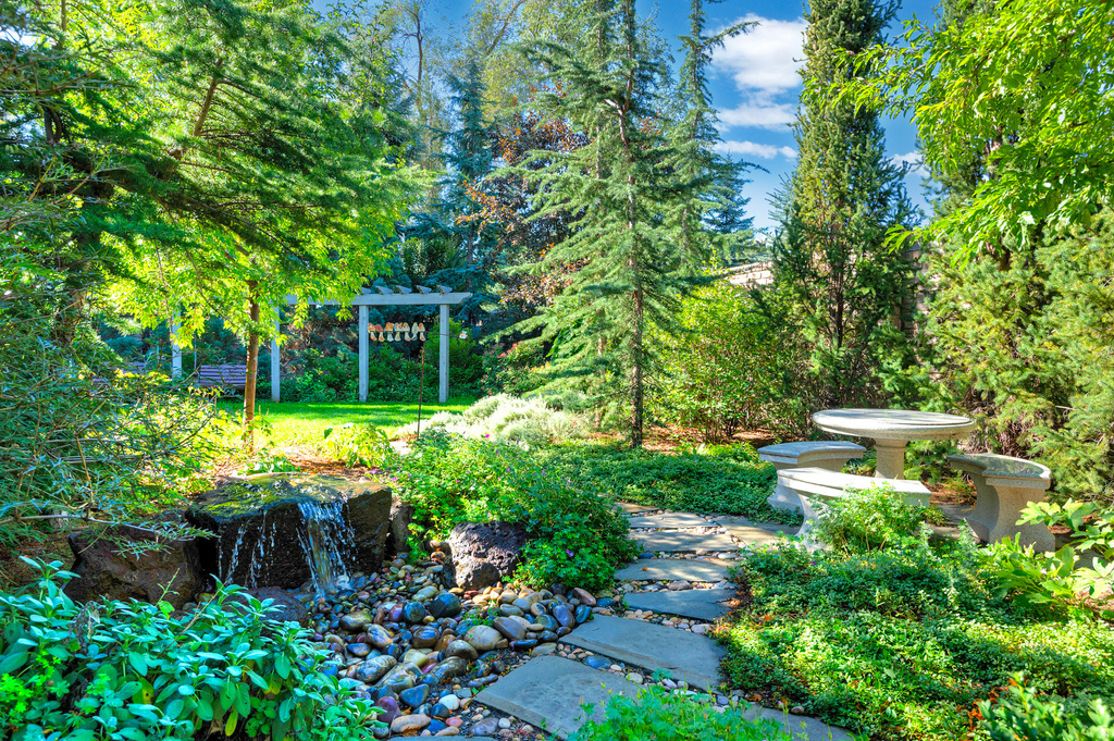 6176 S VERNESS CV Holladay, UT 84121