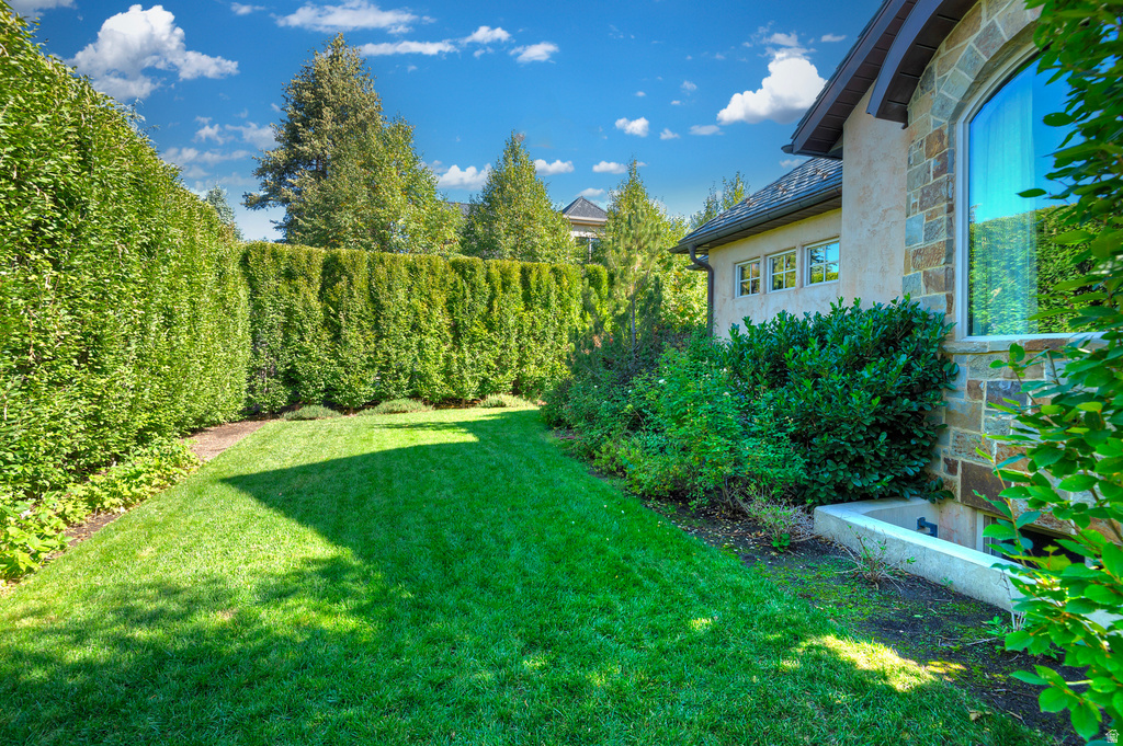 6176 S VERNESS CV Holladay, UT 84121