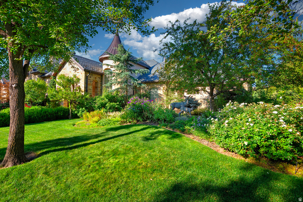 6176 S VERNESS CV Holladay, UT 84121