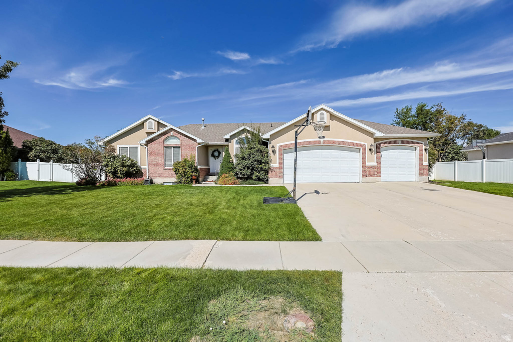 1182 W RIVER HILLS DR Riverton, UT 84065