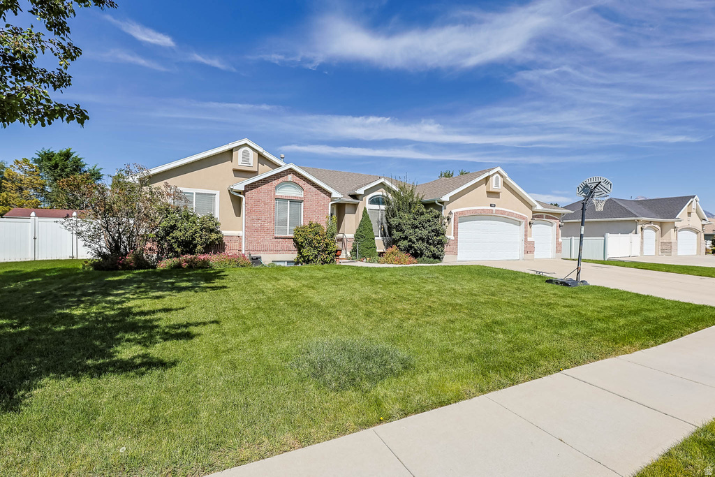 1182 W RIVER HILLS DR Riverton, UT 84065
