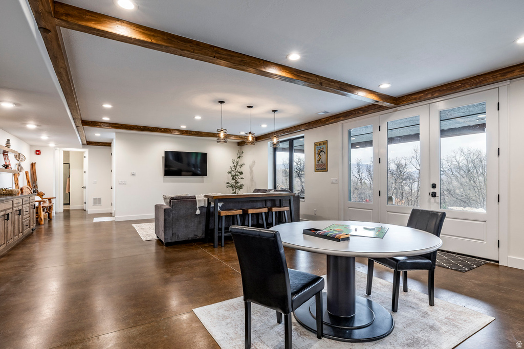 5842 OLD SNOWBASIN RD Huntsville, UT 84317