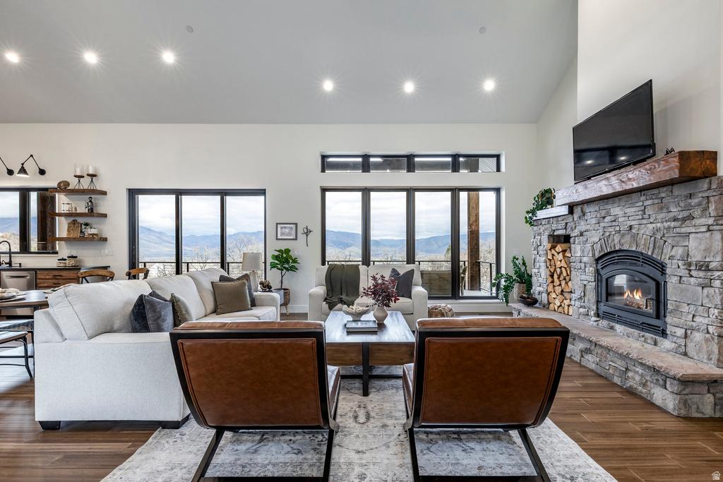 5842 OLD SNOWBASIN RD Huntsville, UT 84317