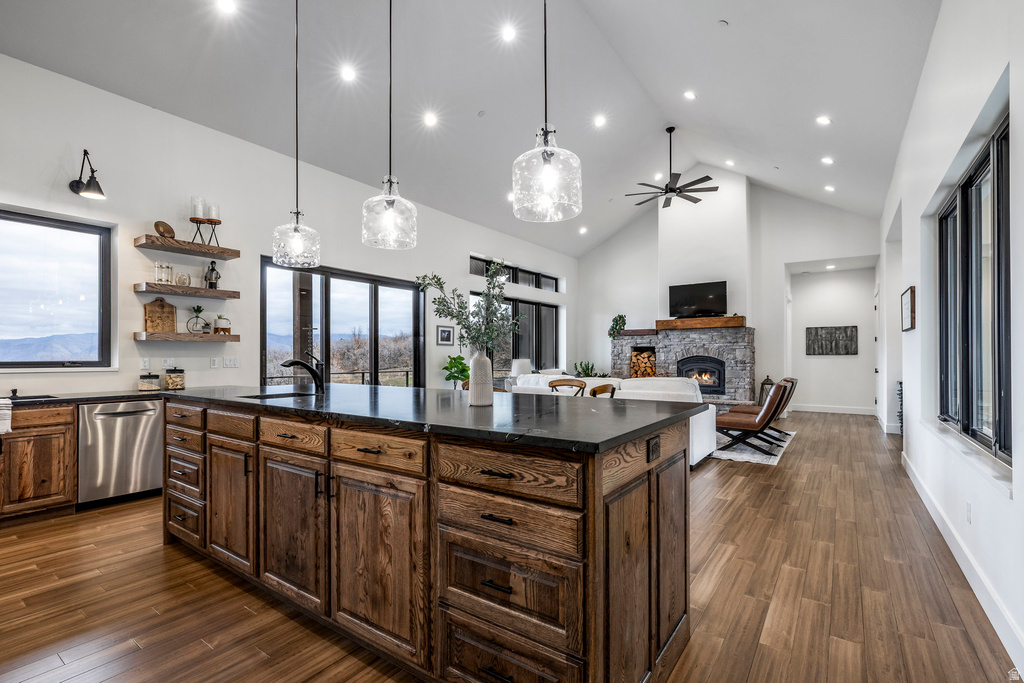 5842 OLD SNOWBASIN RD Huntsville, UT 84317