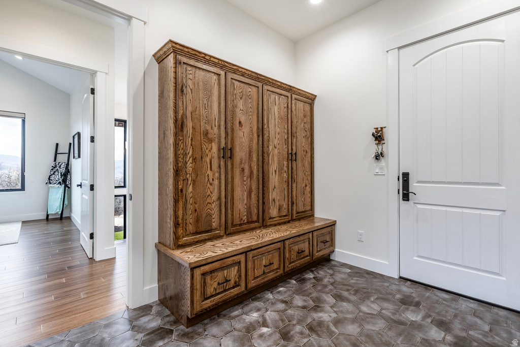 5842 OLD SNOWBASIN RD Huntsville, UT 84317