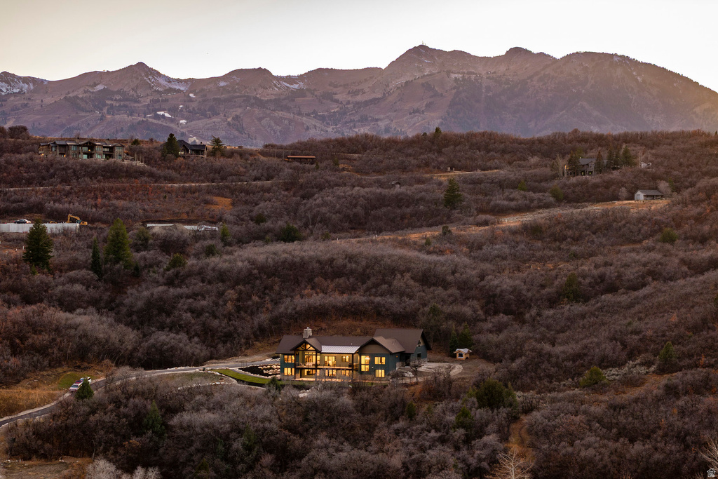 5842 OLD SNOWBASIN RD Huntsville, UT 84317