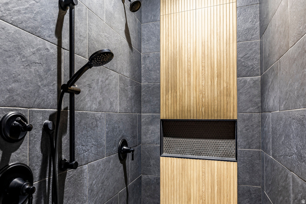 5842 OLD SNOWBASIN RD Huntsville, UT 84317