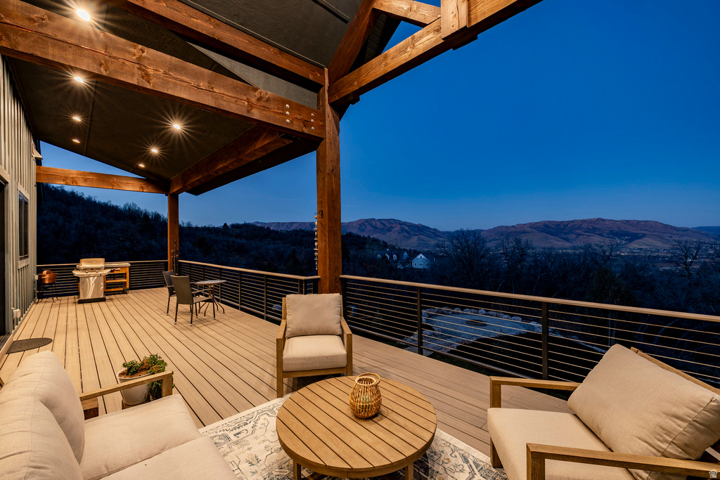 5842 OLD SNOWBASIN RD Huntsville, UT 84317