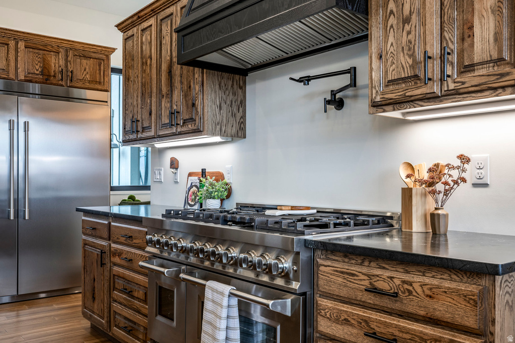 5842 OLD SNOWBASIN RD Huntsville, UT 84317