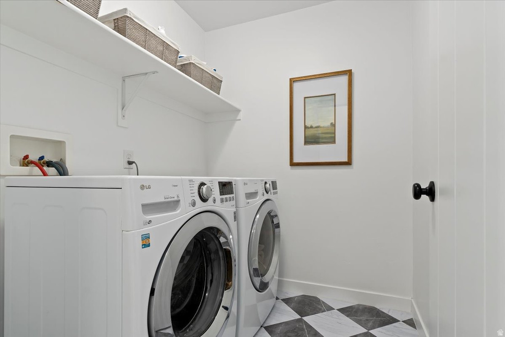 598 S HIGHPOINT DR Saratoga Springs, UT 84045