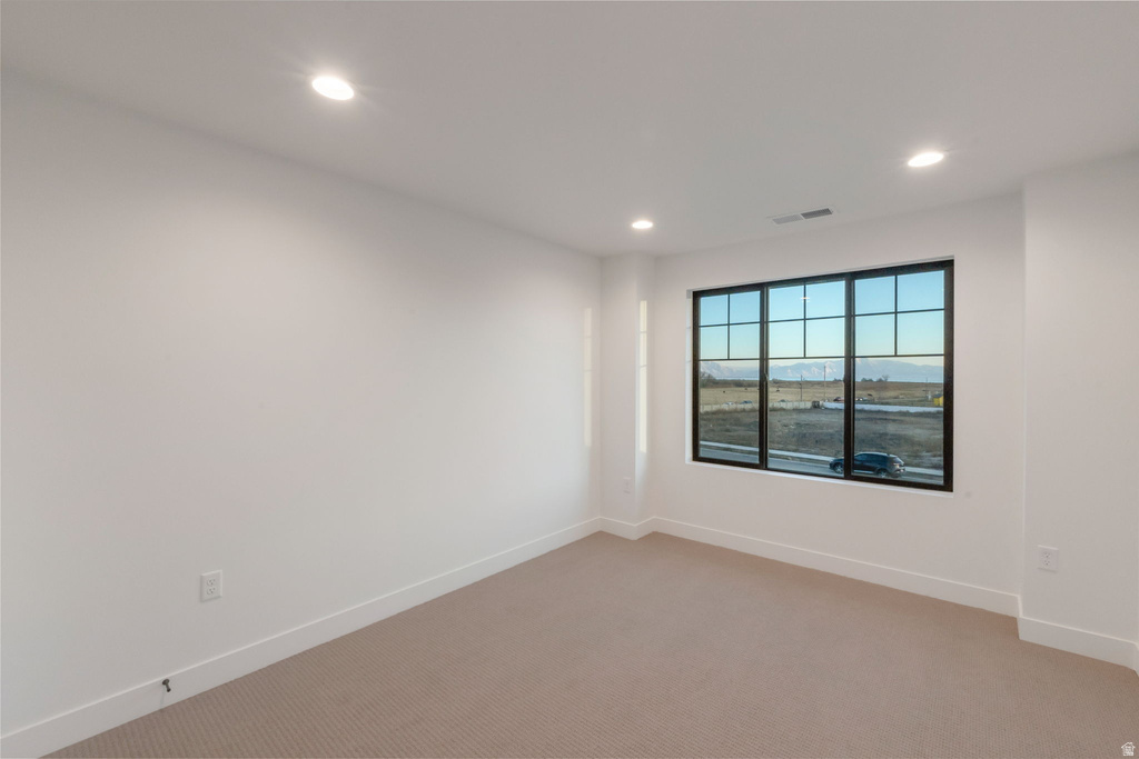 68 W 1630 S Lehi, UT 84043