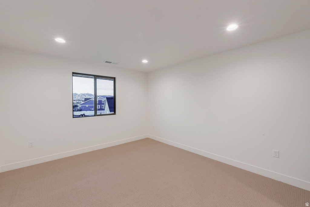 68 W 1630 S Lehi, UT 84043