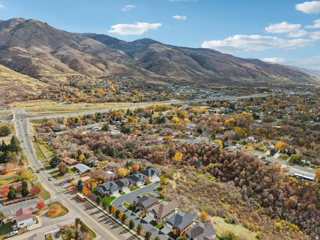 378 N THURSTON LN Layton, UT 84040