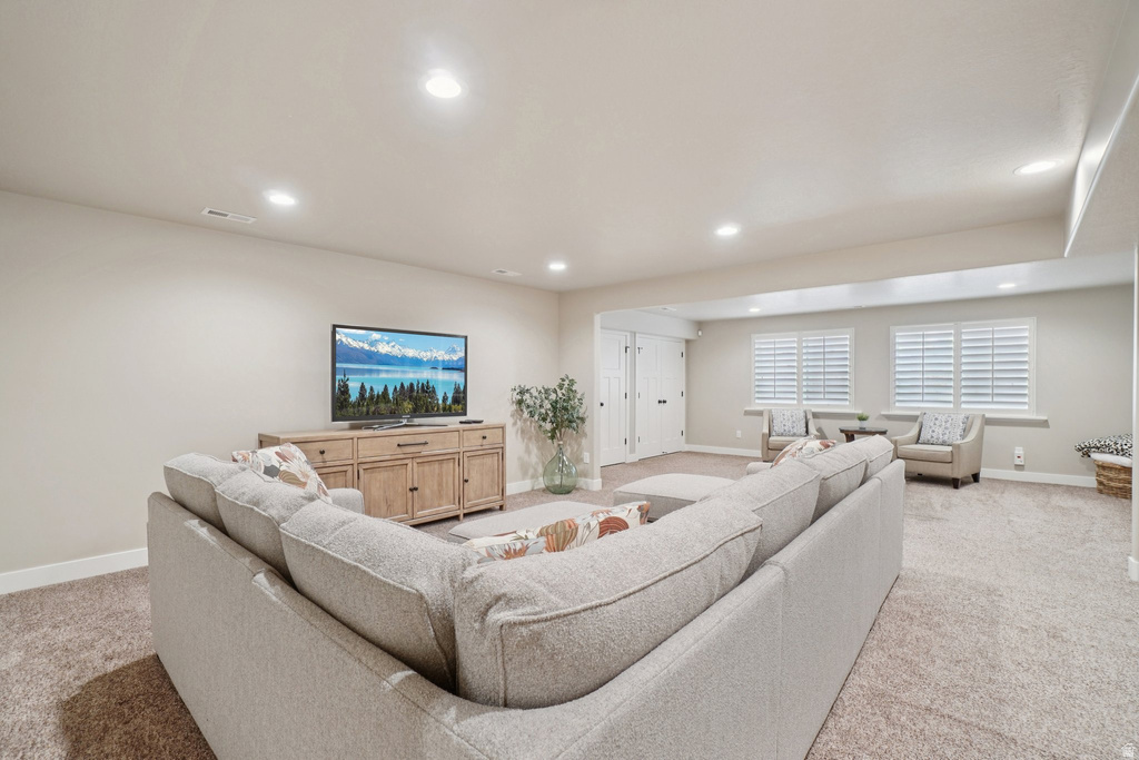 378 N THURSTON LN Layton, UT 84040