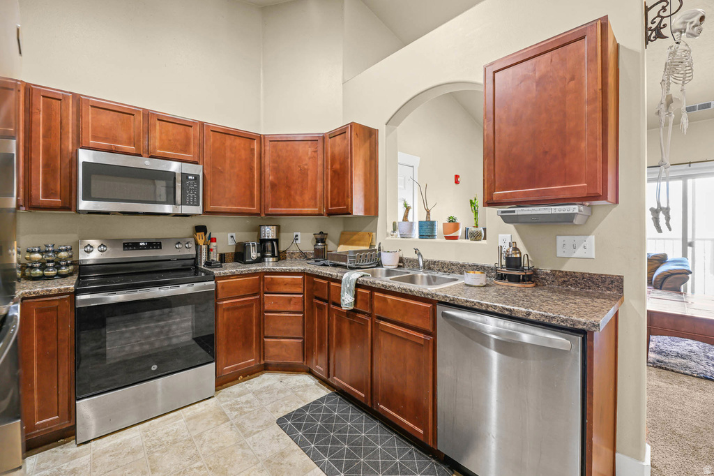 148 W SPRING HILL WAY Saratoga Springs, UT 84045