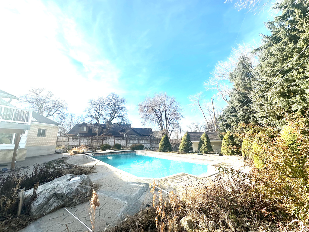 2340 E 5950 S Uintah, UT 84403