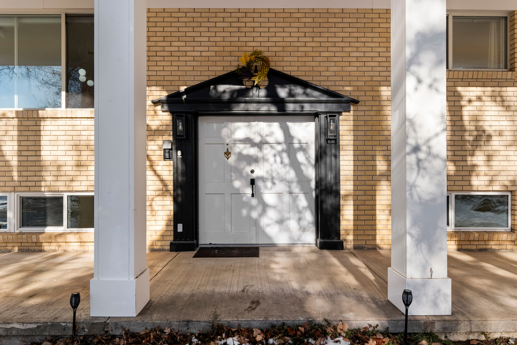 2340 E 5950 S Uintah, UT 84403