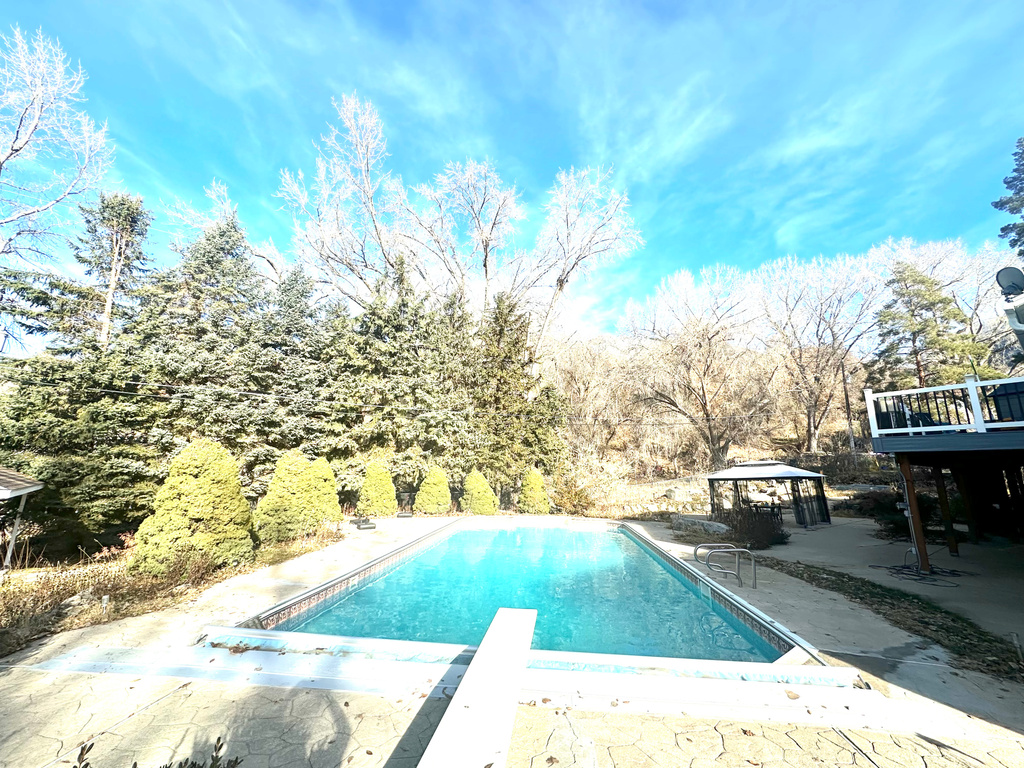 2340 E 5950 S Uintah, UT 84403