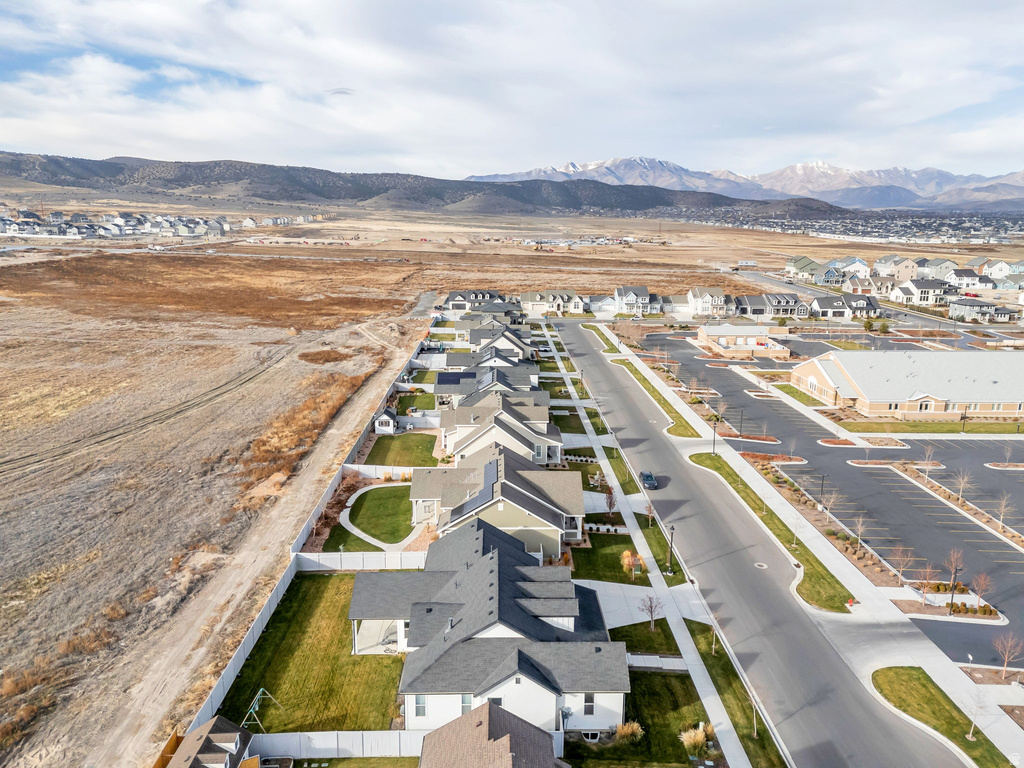 717 W LIGHTHOUSE DR Saratoga Springs, UT 84045