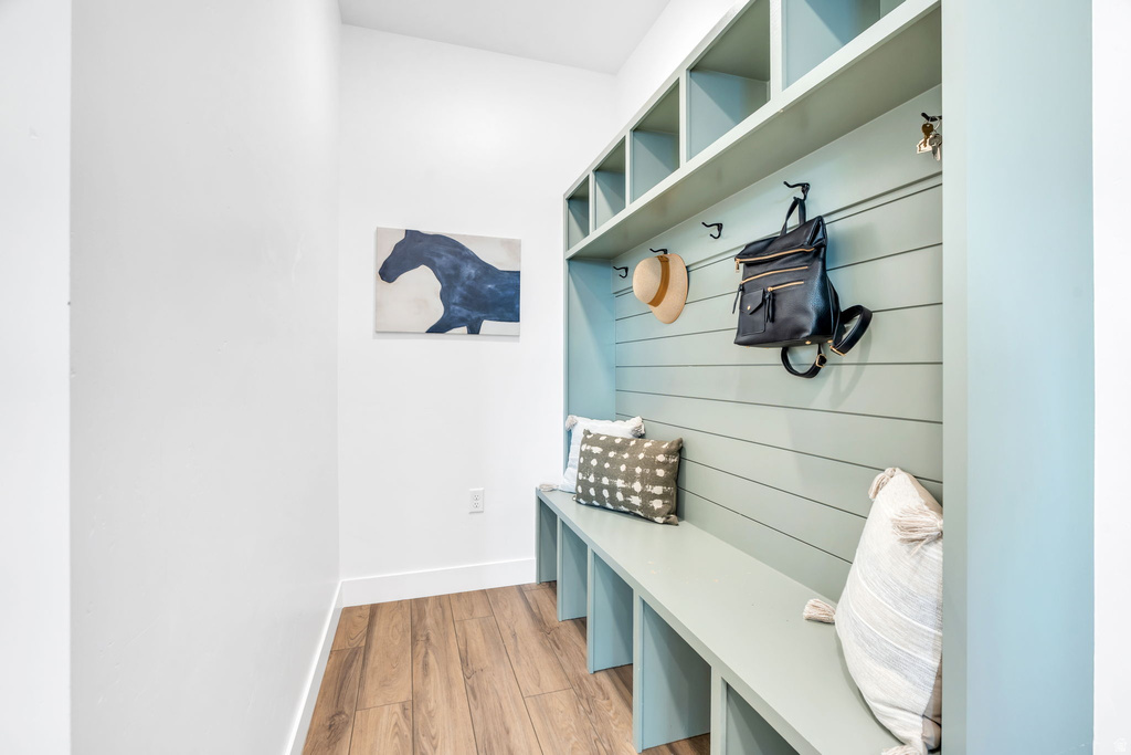 717 W LIGHTHOUSE DR Saratoga Springs, UT 84045