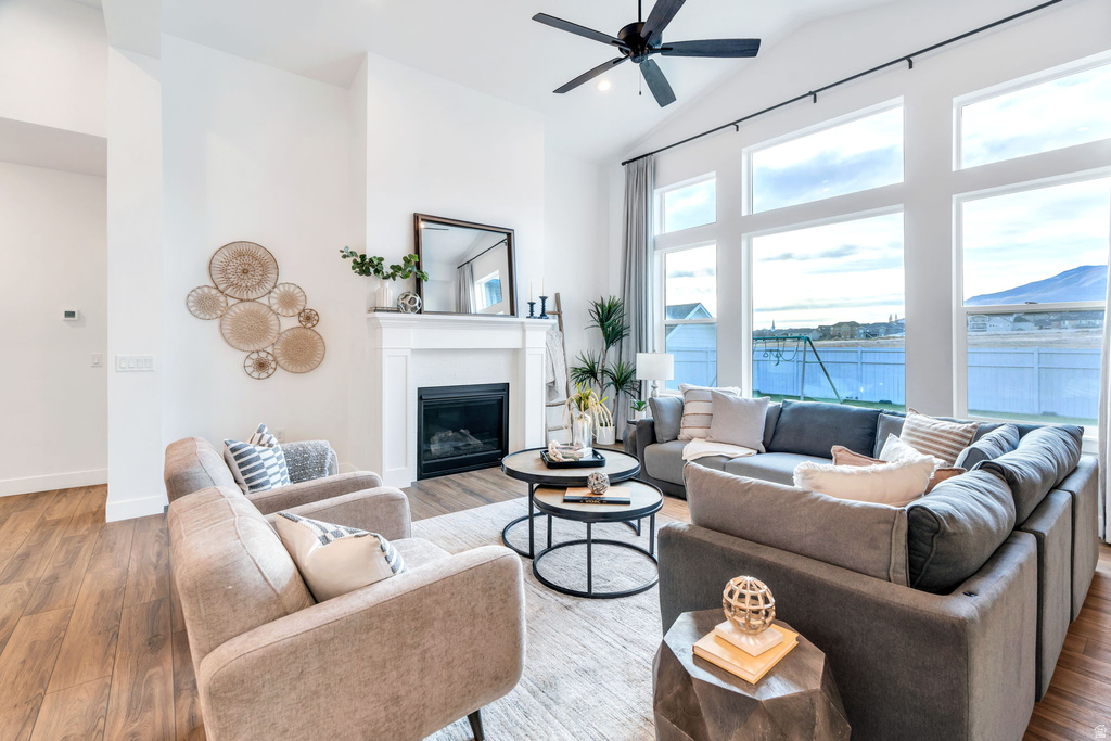 717 W LIGHTHOUSE DR Saratoga Springs, UT 84045