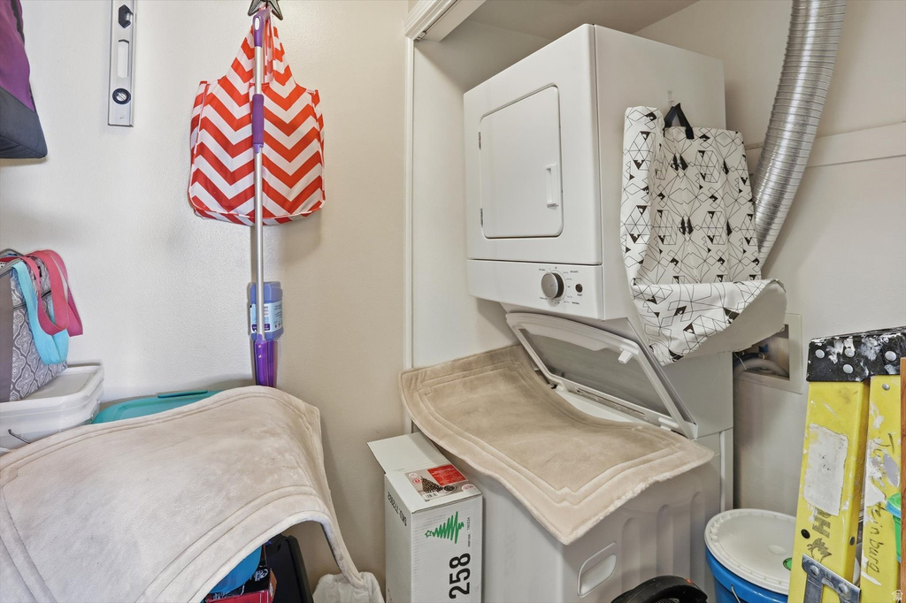 1180 E 6600 S #3 Murray, UT 84121