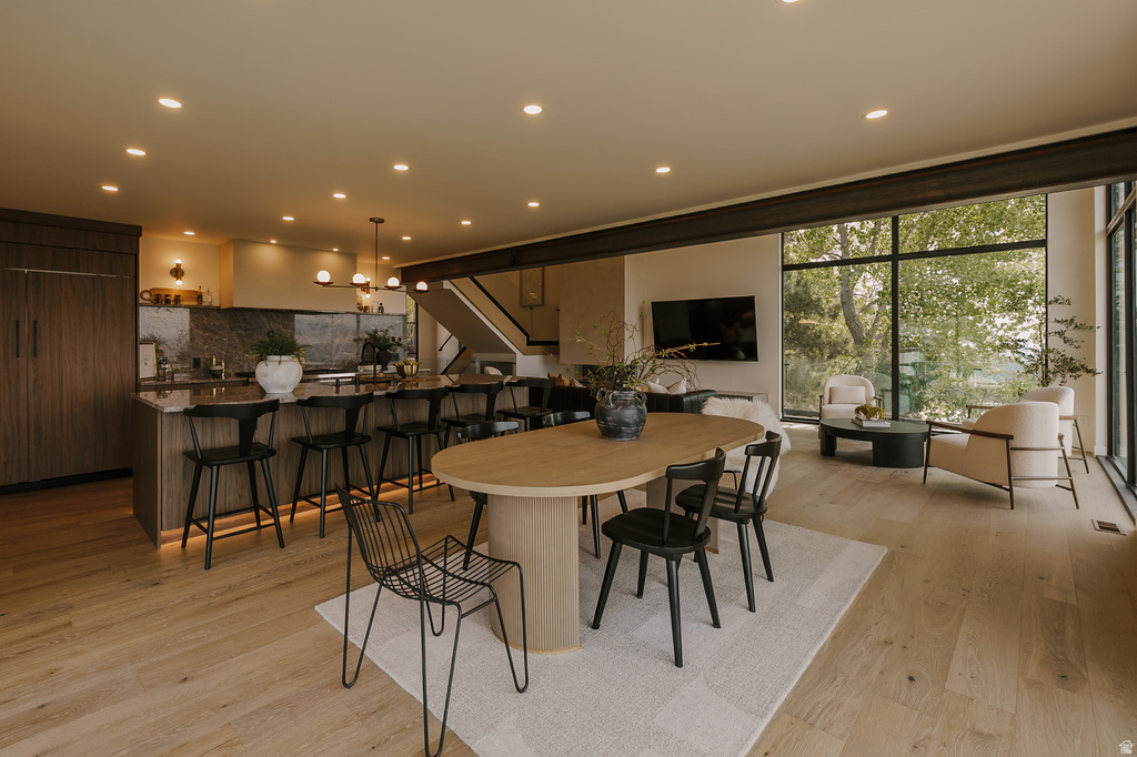 2244 S LAKELINE CIR Salt Lake City, UT 84109