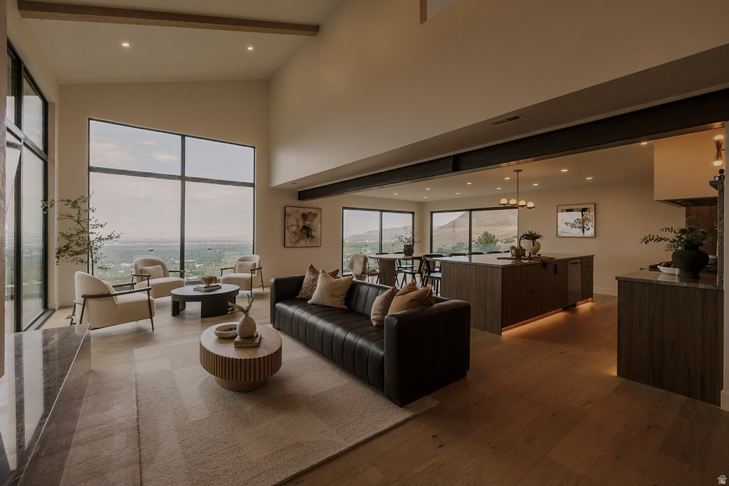 2244 S LAKELINE CIR Salt Lake City, UT 84109