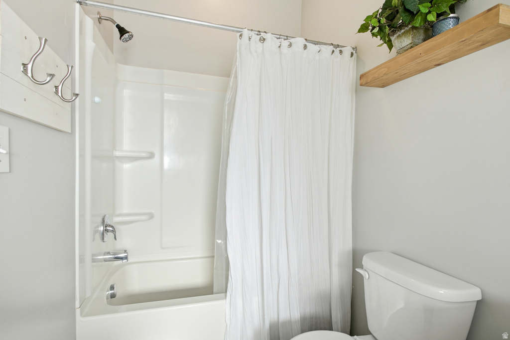 108 E PARADISE CT Saratoga Springs, UT 84045