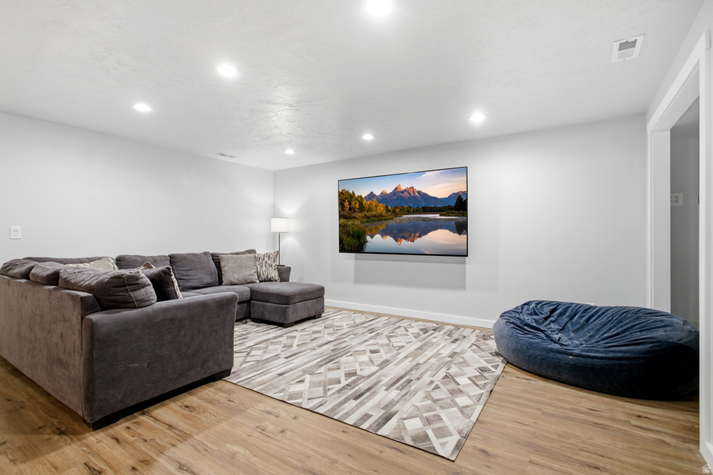 108 E PARADISE CT Saratoga Springs, UT 84045