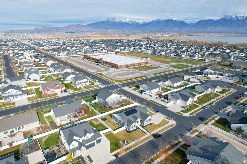 108 E PARADISE CT Saratoga Springs, UT 84045