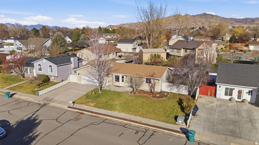 225 E 1350 N Lehi, UT 84043