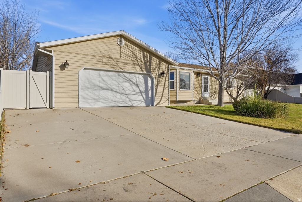 225 E 1350 N Lehi, UT 84043
