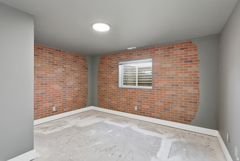 225 E 1350 N Lehi, UT 84043