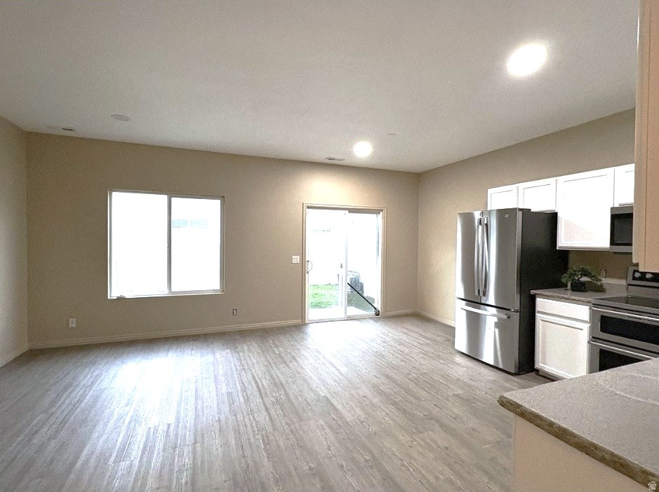 2402 S BLACK VILLAGE CT West Valley City, UT 84119