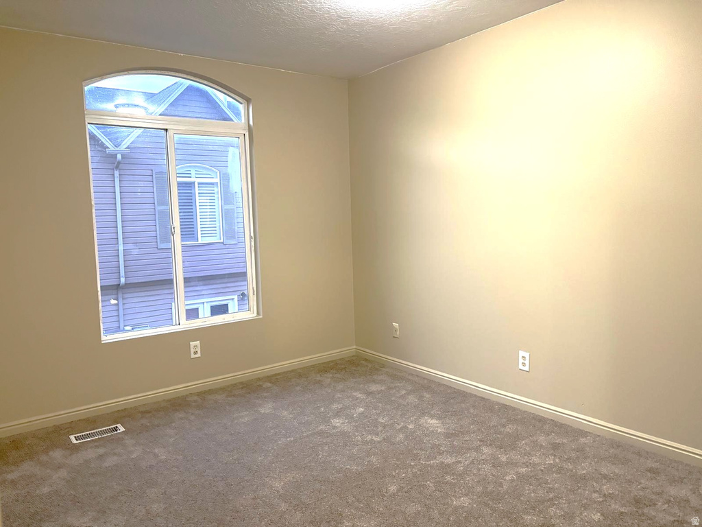 2402 S BLACK VILLAGE CT West Valley City, UT 84119