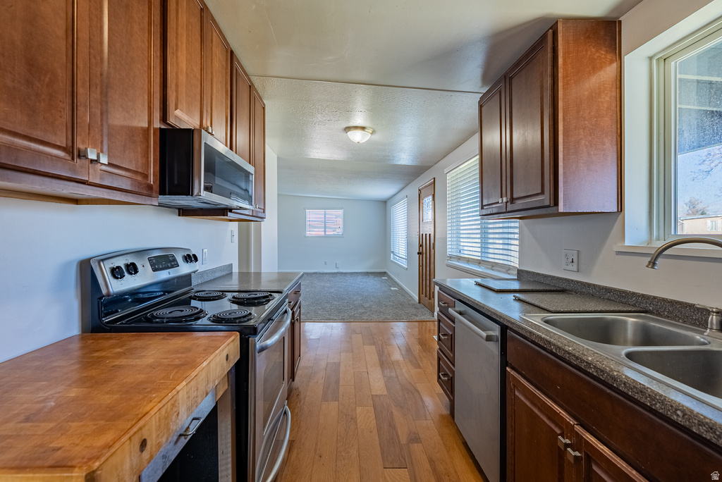 5068 S CHEERFUL DR Taylorsville, UT 84123